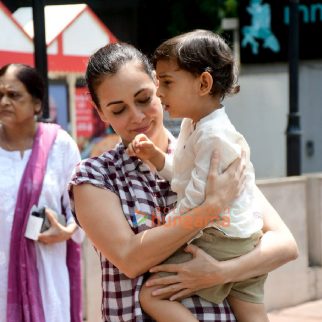 Photos: Dia Mirza and her kid snapped outside a mall in Santacruz