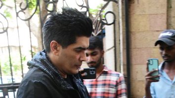 Photos: Kareena Kapoor Khan and others snapped outside Malaika Arora’s father’s house in Bandra