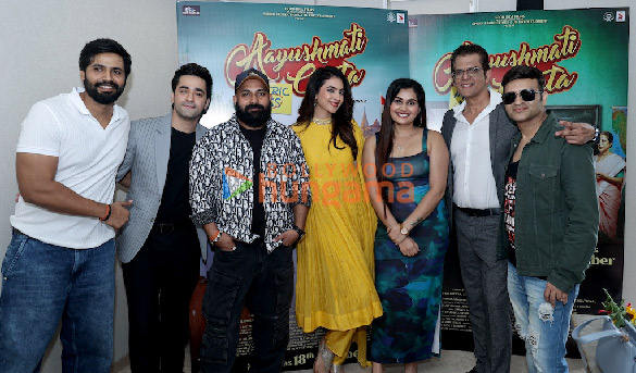 photos kashika kapoor anuj saini and others grace the trailer launch of aayushmati geeta matric pass 2