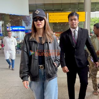 Photos: Kriti Sanon, Sunny Leone and Divya Khossla snapped at the airport