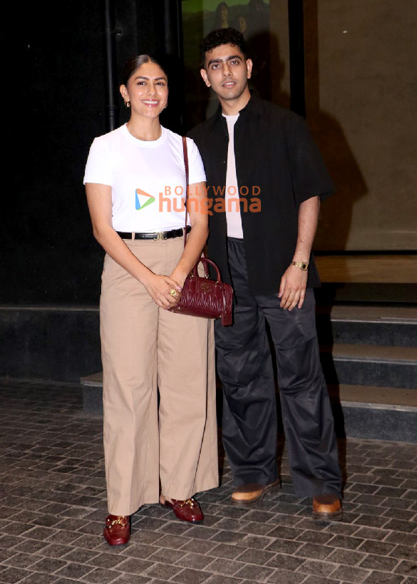 photos manushi chhillar malavika mohanan and others grace the special screening of yudhra 1036 5
