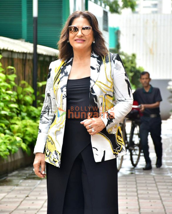 photos rajkummar rao triptii dimri and others snapped at the trailer launch of vicky vidya ka woh wala video 7