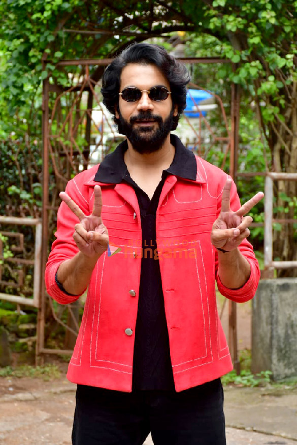photos rajkummar rao and triptii dimri snapped shooting together 1