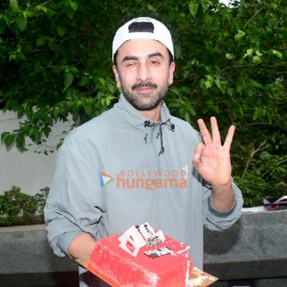 Photos: Ranbir Kapoor celebrates his birthday with the media