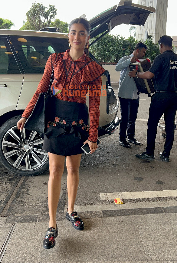 photos rashmika mandanna pooja hegde tamannaah bhatia and others snapped at the airport 2