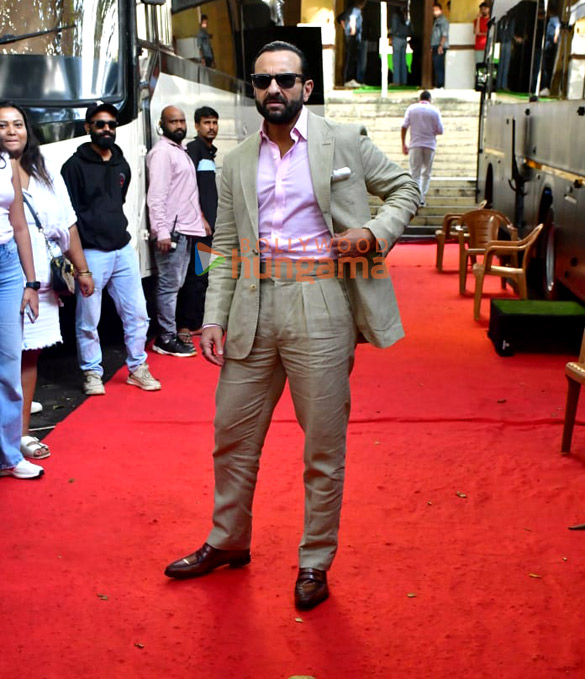 photos saif ali khan janhavi kapoor and jr ntr snapped promoting devara 6 2