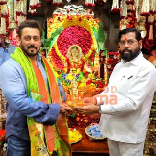 Photos: Salman Khan, Sanjay Dutt, Sonakshi Sinha, Zaheer Iqbal and others snapped at CM’s residence for Ganpati Darshan