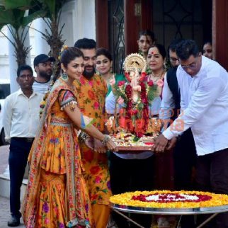 Photos: Shilpa Shetty and Shamita Shetty Ganapati Bappa Immersion at her residence