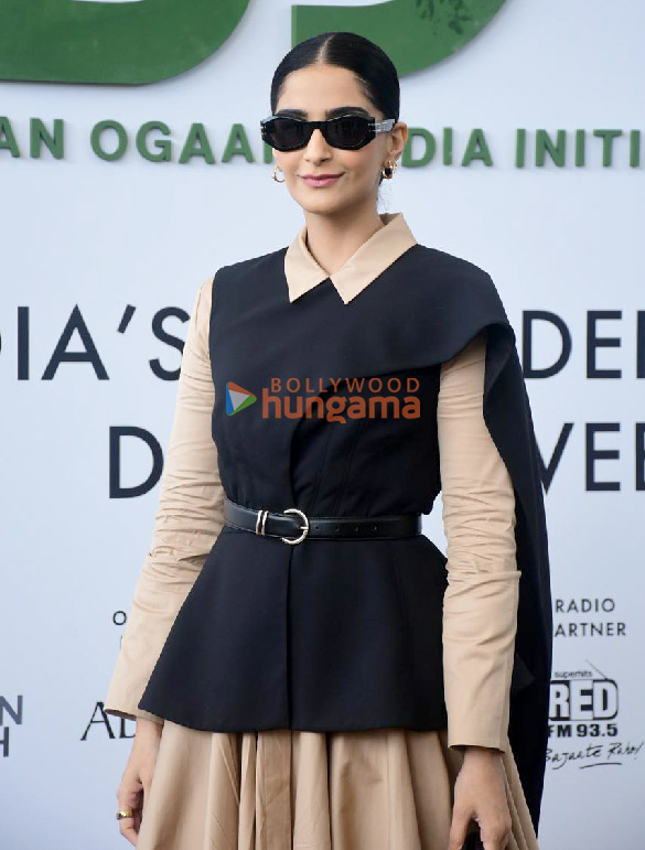 Photos: Sonam Kapoor Ahuja snapped attending India Design ID Mumbai 2024 event Photos: Sonam Kapoor Ahuja snapped attending India Design ID Mumbai 2024 event