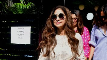 Photos: Urmila Matondkar spotted outside a restaurant in Bandra