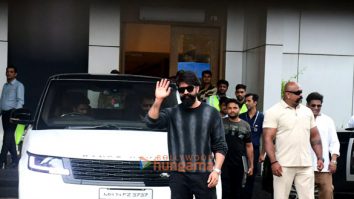 Photos: Yash snapped at Kalina airport