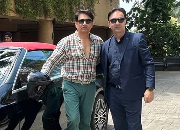 Shekhar Suman amplía su colección de coches de lujo con el nuevo Mercedes-Benz CLE Cabriolet valorado en 1,1 millones de rupias