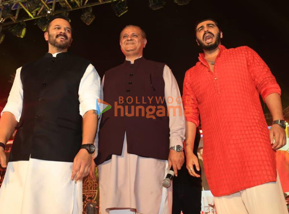 3photos rohit shetty and arjun kapoor at marathi dandiya mohotsav 1