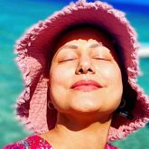 Hina Khan enjoys vacation in Maldives, shares inspirational selfie amid breast Cancer battle