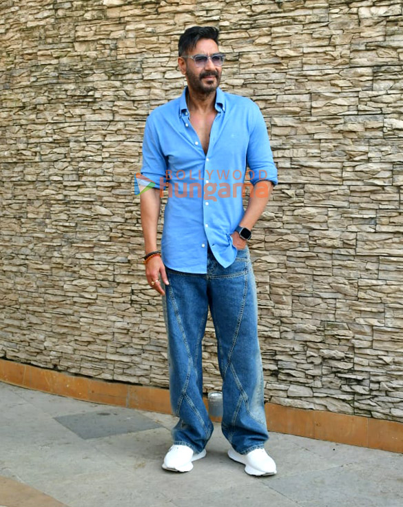 photos ajay devgn and rohit shetty snapped promoting singham again 2