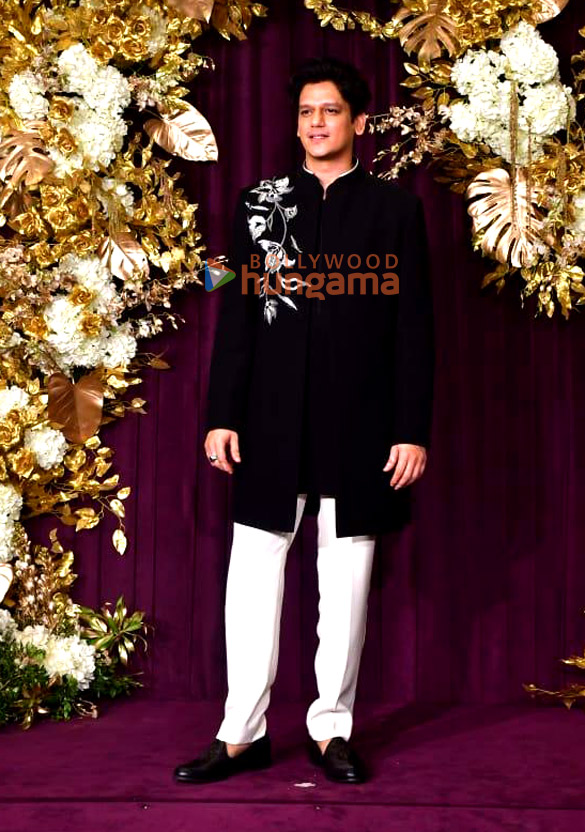 photos alia bhatt kajol kriti sanon janhvi kapoor ananya panday kartik aaryan and others snapped at manish malhotras diwali bash 38