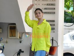 Photos: Alia Bhatt snapped at Sanjay Leela Bhansali’s house