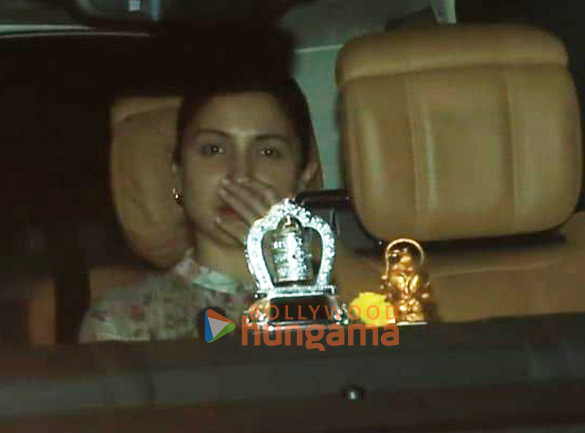 Photos: Anushka Sharma snapped in Mumbai Photos: Anushka Sharma snapped in Mumbai