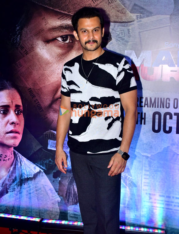 photos ashutosh gowariker sai tamhankar and others grace the premiere of manvat murders 13