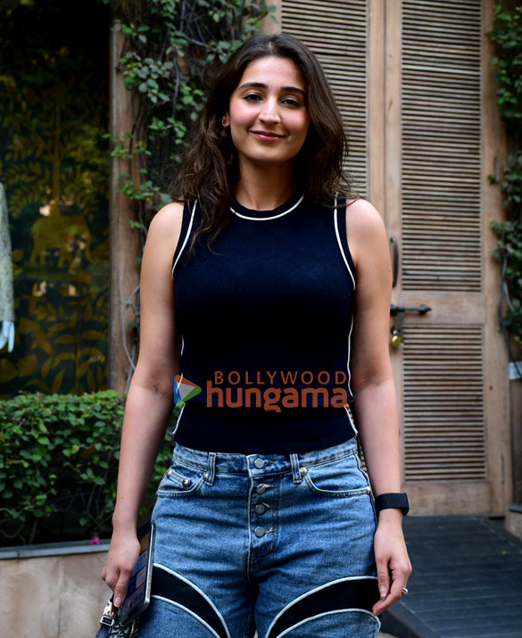 Photos: Dhvani Bhanushali snapped in Khar Photos: Dhvani Bhanushali snapped in Khar