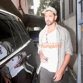 Photos: Hrithik Roshan and Sussanne Khan snapped outside a clinic in Bandra