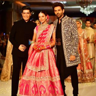 Photos: Kartik Aaryan, Triptii Dimri, and others turn showstoppers at the Manish Malhotra fashion show