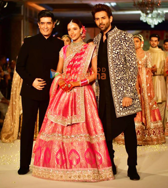 Photos: Kartik Aaryan, Triptii Dimri, and others turn showstoppers at the Manish Malhotra fashion show | Parties & Events