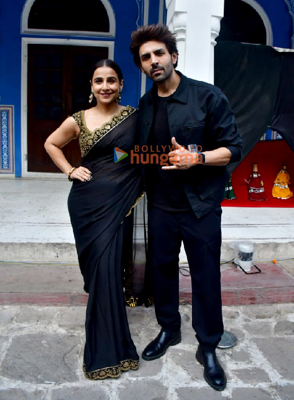 photos kartik aaryan vidya balan triptii dimri and others snapped at bhool bhulaiyaa 3 trailer launch at raj mandir theater jaipur 990 5