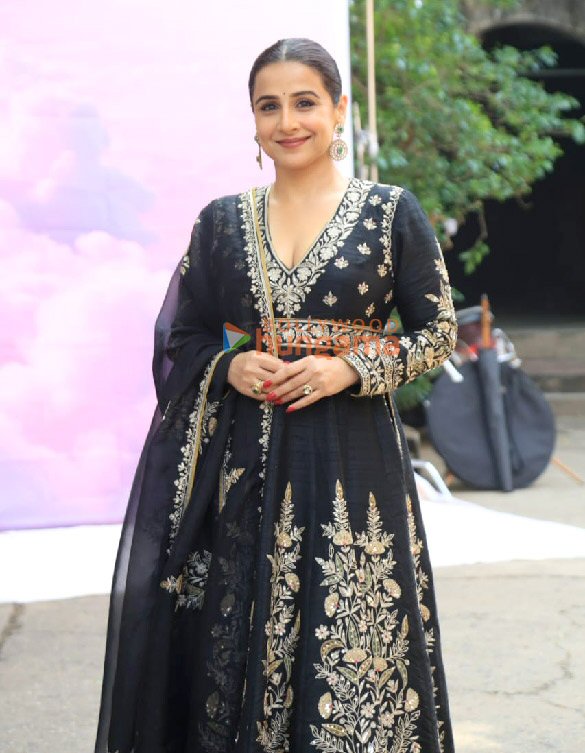 photos kartik aaryan and vidya balan snapped at sa re ga ma pa set for bhool bhulaiyaa 3 promotion 3