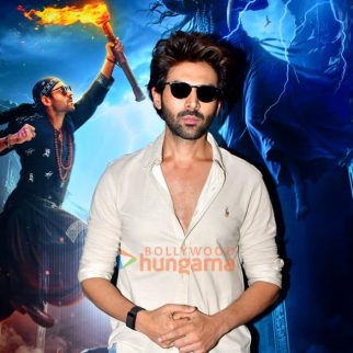 Photos: Kartik Aaryan snapped promoting Bhool Bhulaiyaa 3