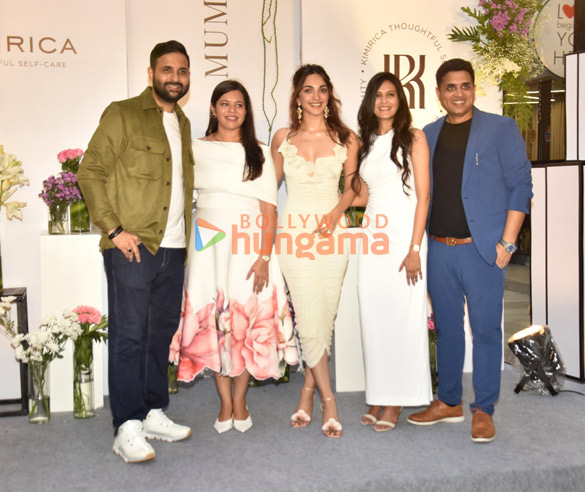 photos kiara advani snapped at kimiricas mumbai store launch 1