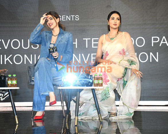 photos kriti sanon and kanika dhillon snapped interacting at the bollywood hungama ott fest 2024 at taj lands ends mumbai 5