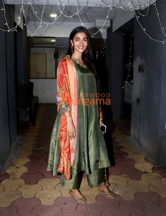 Photos Pooja Hegde snapped celebrating Diwali outside her house (2 ...