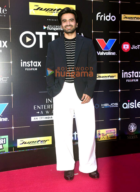 photos rakul preet singh saiee manjrekar zareen khan and others snapped at the bollywood hungama ott india fest day 1 1 7