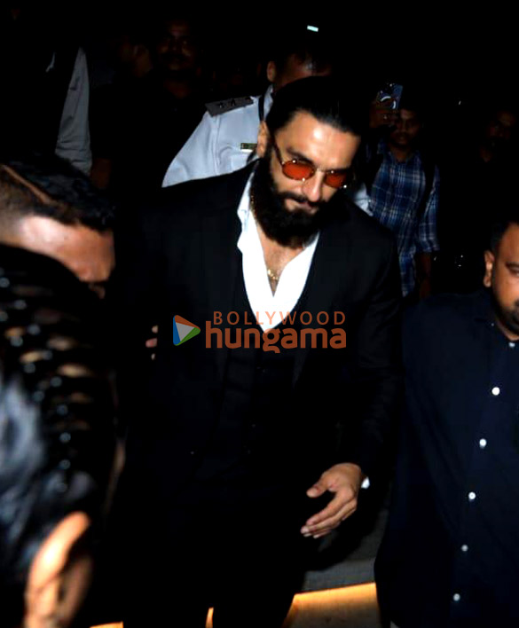 photos ranveer singh snapped in town 4