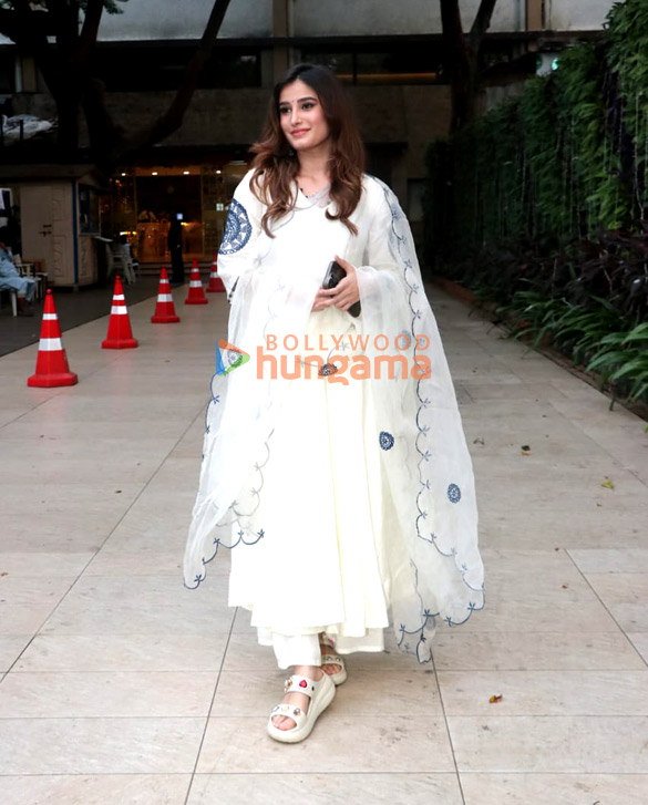 photos rasha thadani snapped in bandra celebrating diwali party 2