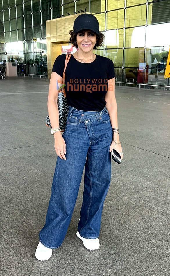 photos sanya malhotra and mandira bedi snapped at the airport 4