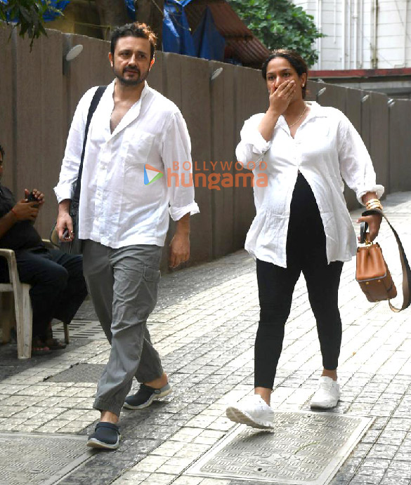 photos satyadeep mishra and masaba gupta spotted outside a clinic in bandra 3