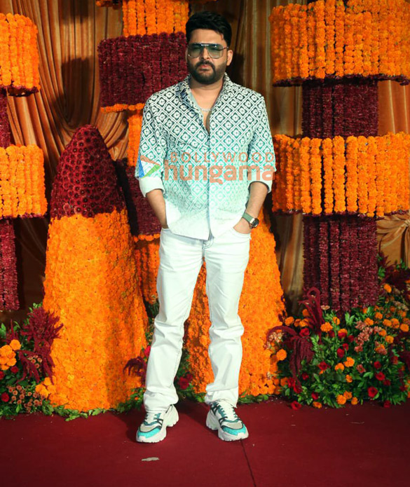 photos sharvari siddharth malhotra huma qureshi raashii khanna tamannaah bhatia and others snapped attending ramesh s tauranis diwali bash 4