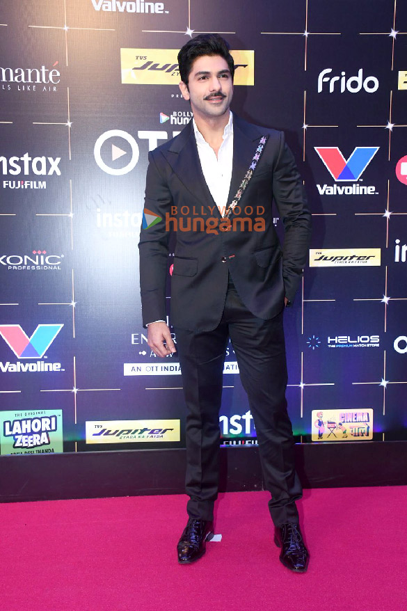 photos sonakshi sinha sophie choudry raveena tandon and others snapped at the pink carpet and awards ceremony of bollywood hungama ott india fest 2024 6