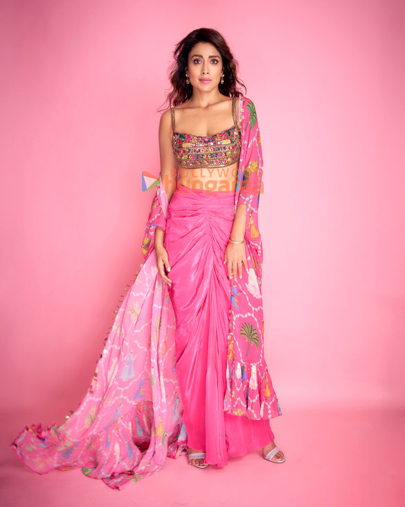 shriya saran 5 72