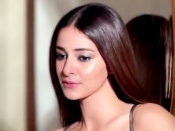 Ananya Panday looking life a gold mermaid