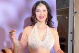 When you need instant Abs! Learn few beauty hacks from Sunny Leone