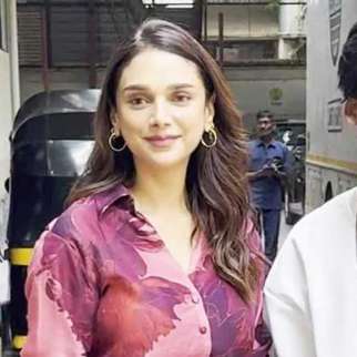 Aditi Rao Hydari spotted in Andheri interacting with fans