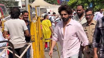 Chandu Champion spotted at siddhivinayak for darshan! Kartik Aaryan