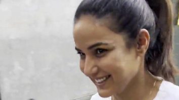 Jasmine Bhasin Spotted in Bandra