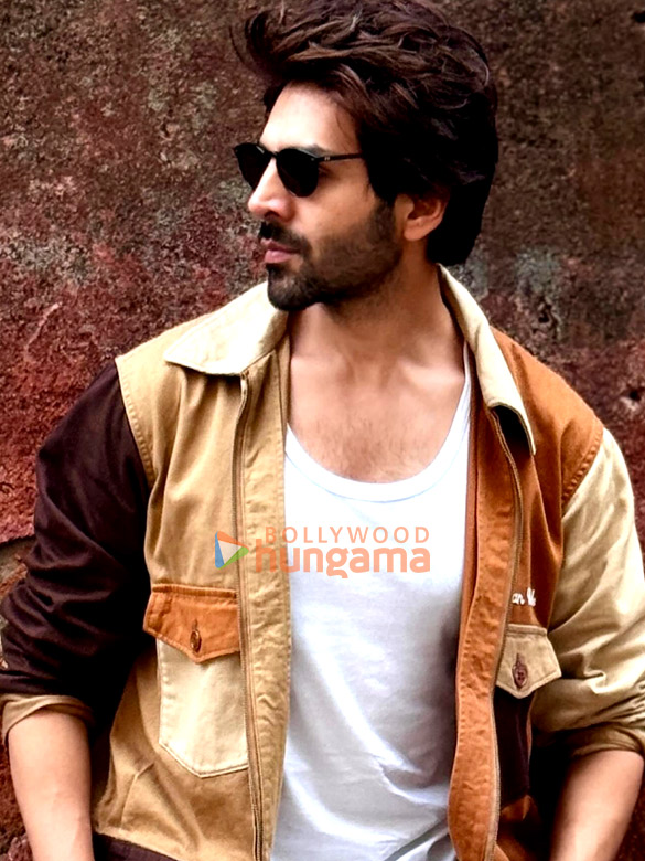 kartik aaryan 4 22