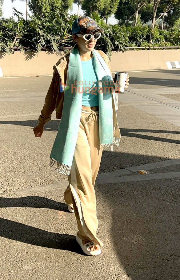 photos alaya f manushi chhillar sara ali khan and others snapped at the airport 3