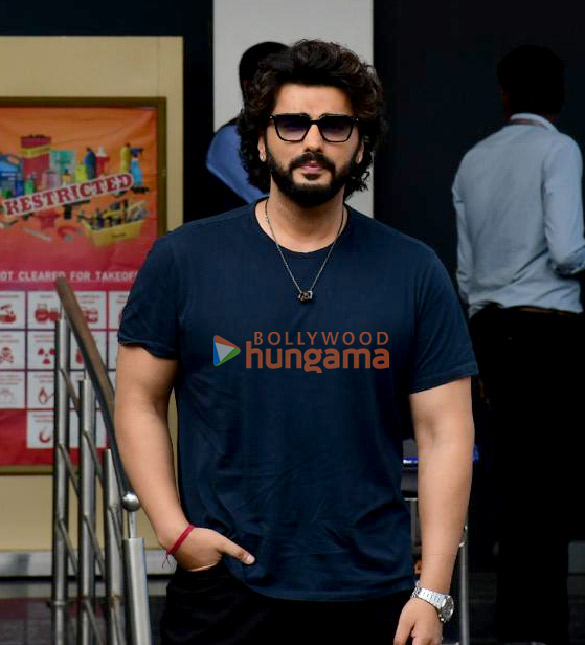 Photos: Arjun Kapoor, Shraddha Kapoor and Vedang Raina snapped at Kalina airport Photos: Arjun Kapoor, Shraddha Kapoor and Vedang Raina snapped at Kalina airport
