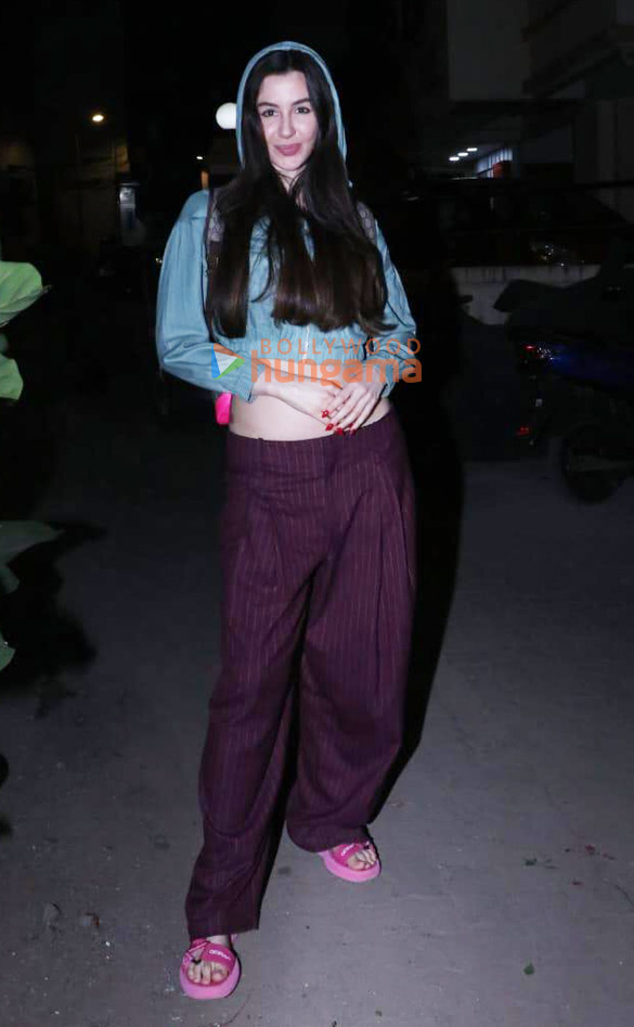 photos giorgia andriani snapped in bandra 2 17